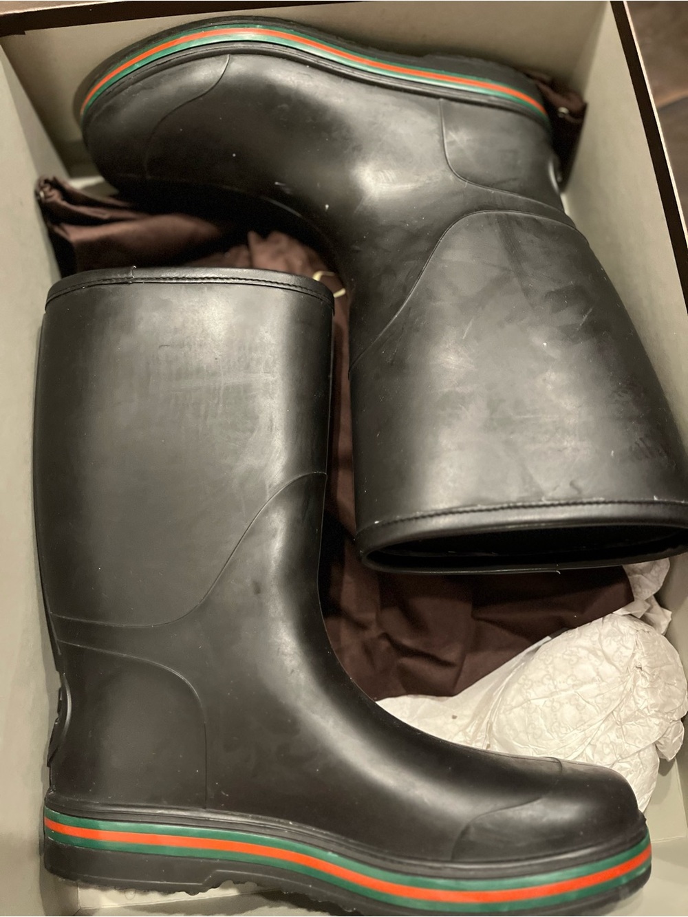 Gucci Black Rain & Snow Boots with Green and Red Stripe - Picture 2 of 11